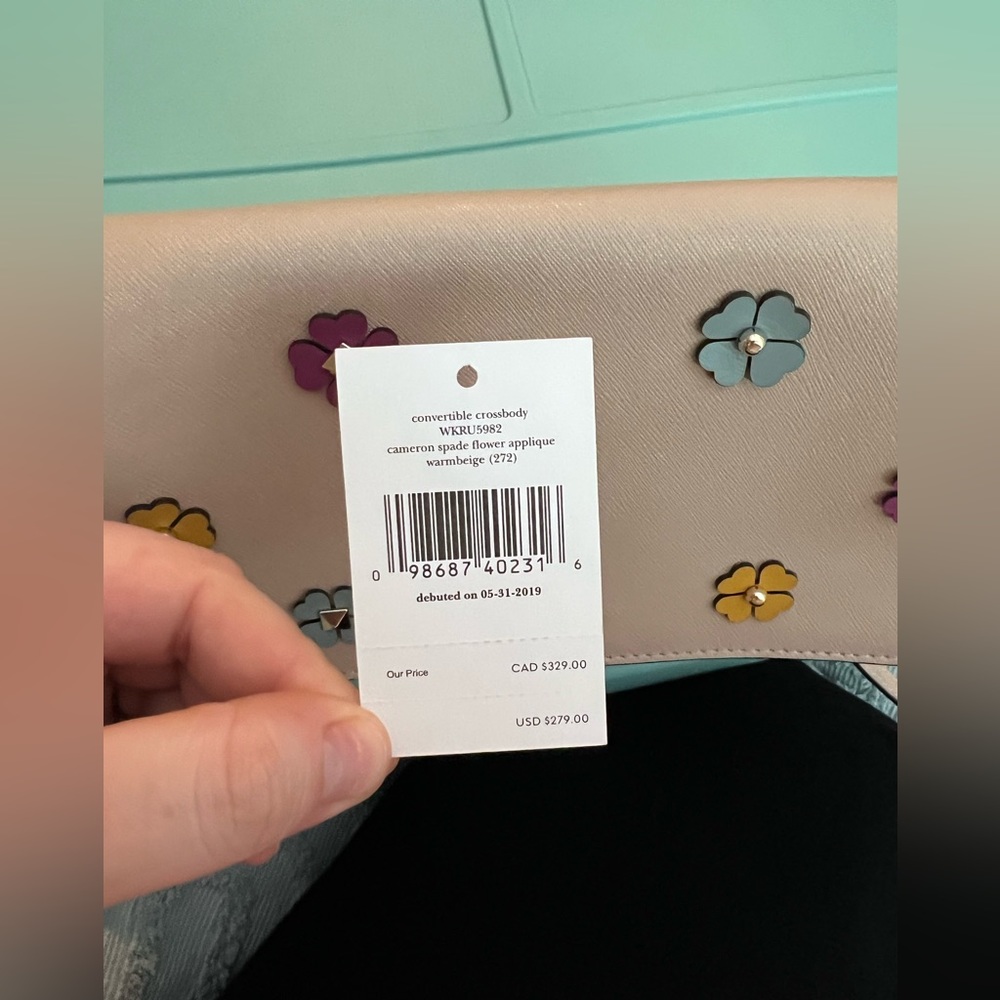 Kate Spade Cameron Spade Flower Appliqué Convertible Crossbody - Picture 8 of 8